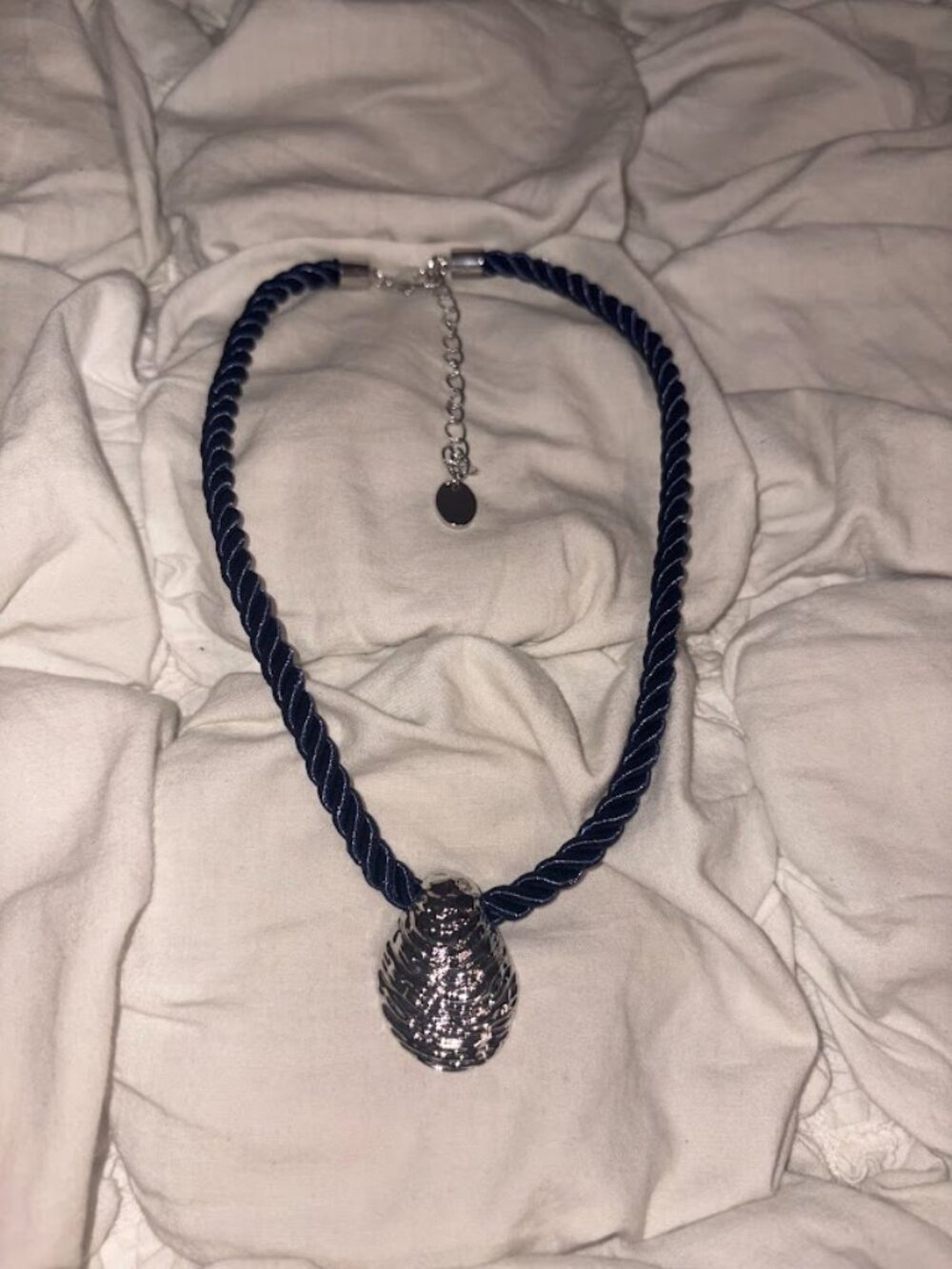 🐚 Free People "Coastal Muse" Oyster Shell Statement Necklace